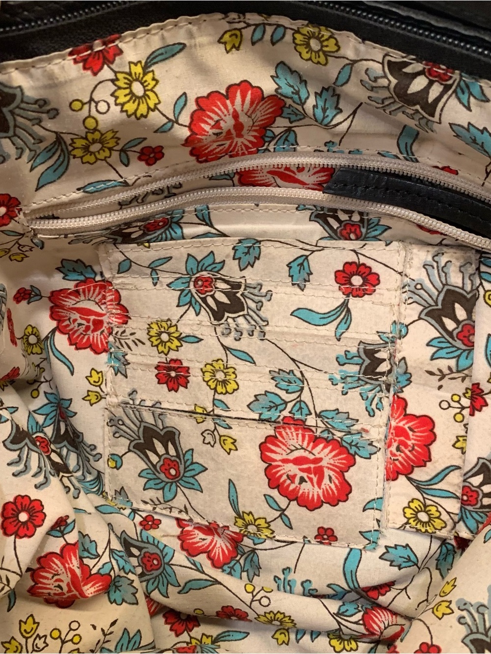 Latico Black Tote Shoulder Bag Zip‎ Closure Floral Lined Inner Pockets - Picture 9 of 16